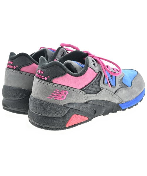 New Balance รองเท้าผ้าใบ