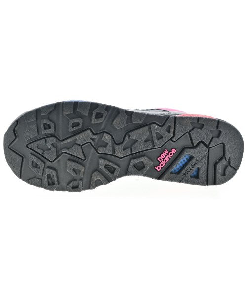 New Balance รองเท้าผ้าใบ