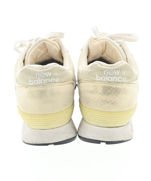 New Balance รองเท้าผ้าใบ
