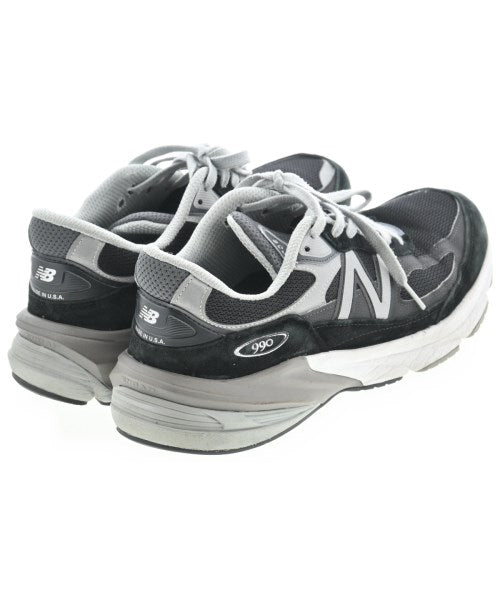 New Balance รองเท้าผ้าใบ