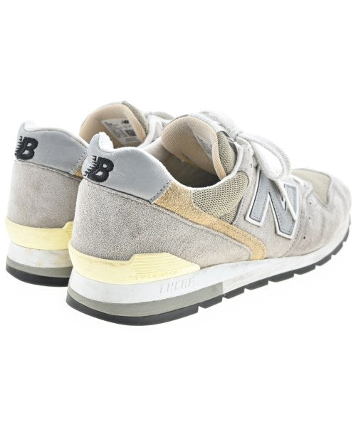 New Balance รองเท้าผ้าใบ