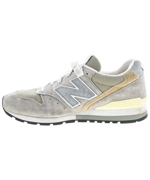 New Balance รองเท้าผ้าใบ