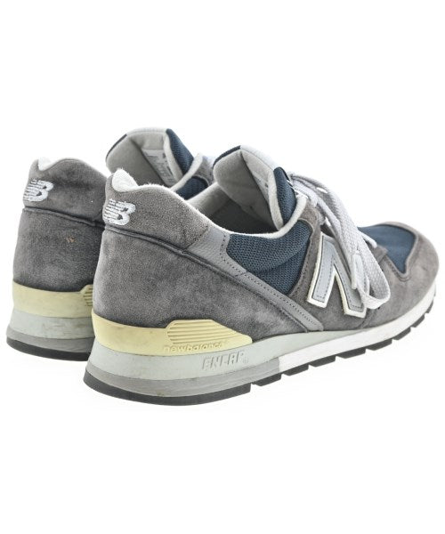 New Balance รองเท้าผ้าใบ