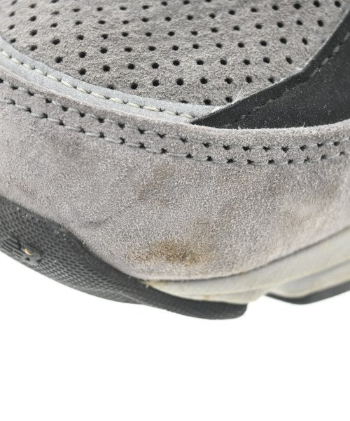 New Balance รองเท้าผ้าใบ
