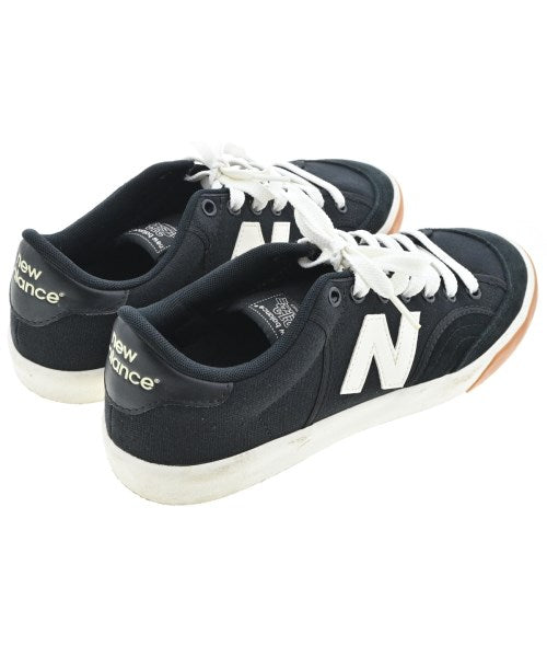 New Balance รองเท้าผ้าใบ