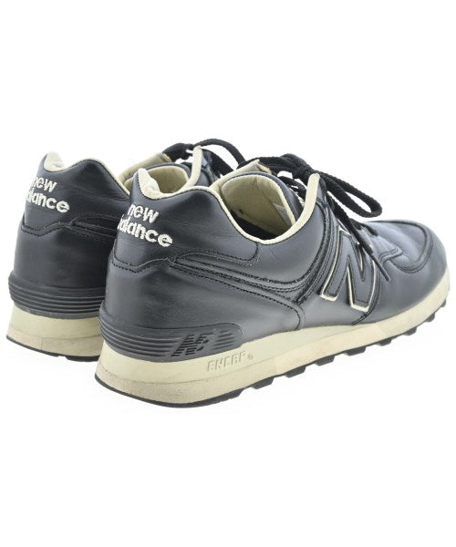 New Balance รองเท้าผ้าใบ