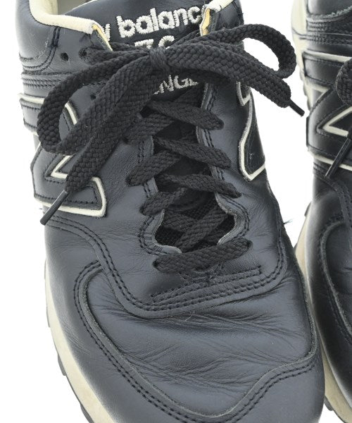 New Balance รองเท้าผ้าใบ