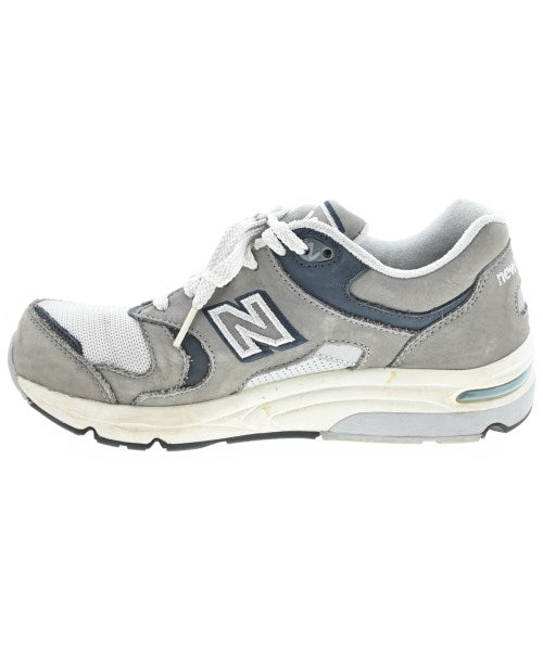 New Balance รองเท้าผ้าใบ