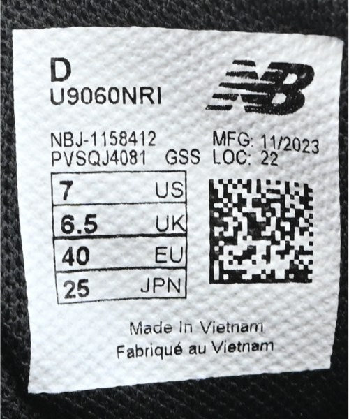New Balance รองเท้าผ้าใบ