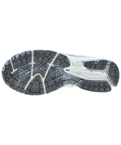 New Balance รองเท้าผ้าใบ