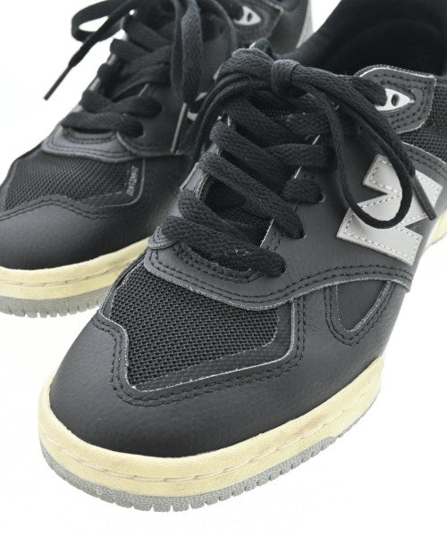 New Balance รองเท้าผ้าใบ