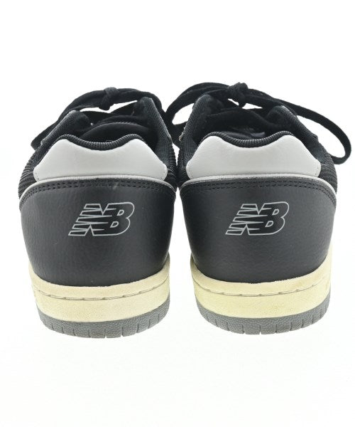 New Balance รองเท้าผ้าใบ