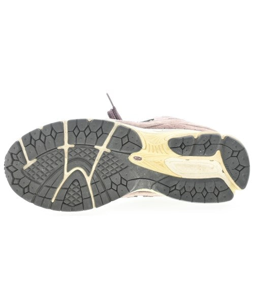 New Balance รองเท้าผ้าใบ
