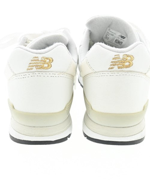 New Balance รองเท้าผ้าใบ
