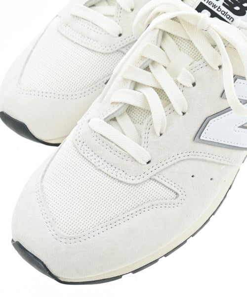 New Balance รองเท้าผ้าใบ