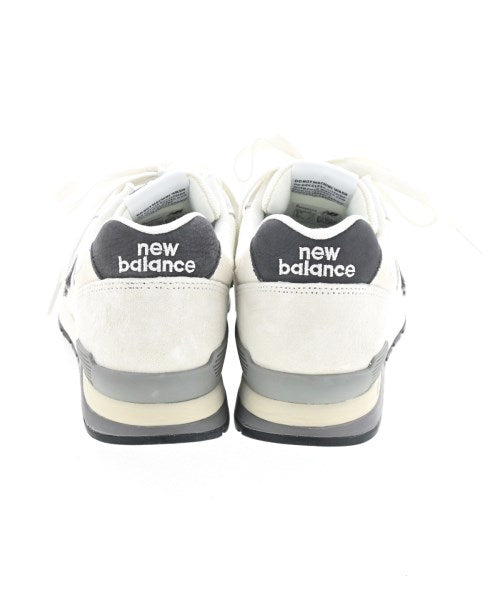 New Balance รองเท้าผ้าใบ
