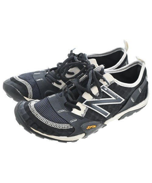 New Balance รองเท้าผ้าใบ