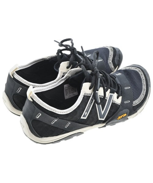New Balance รองเท้าผ้าใบ