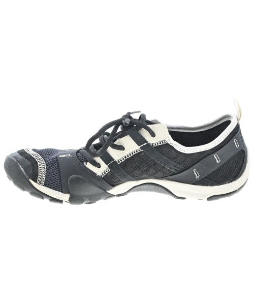 New Balance รองเท้าผ้าใบ