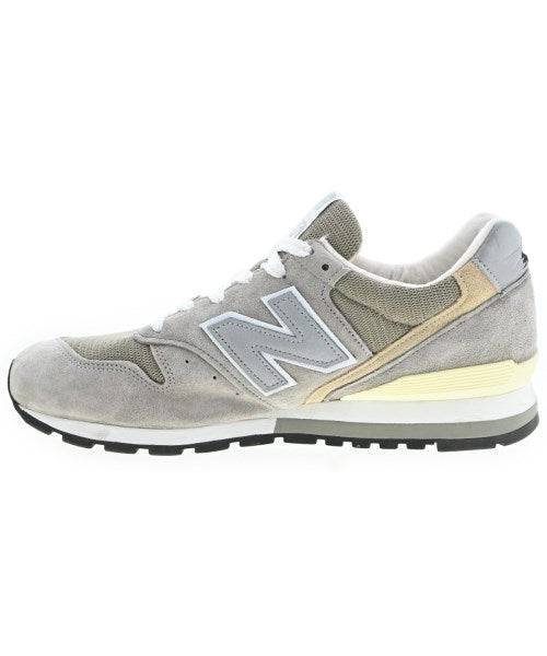New Balance รองเท้าผ้าใบ