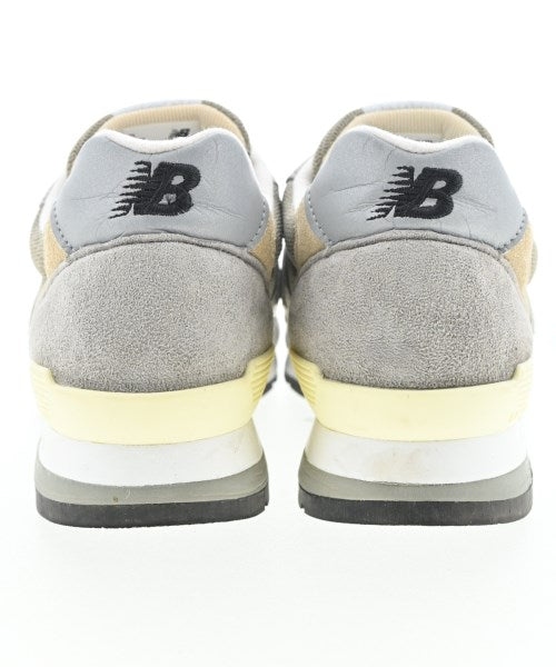 New Balance รองเท้าผ้าใบ