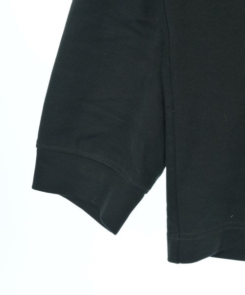 New Balance เสื้อยืด/เสื้อท็อปส์