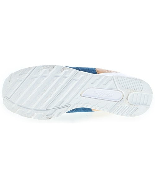 New Balance รองเท้าผ้าใบ