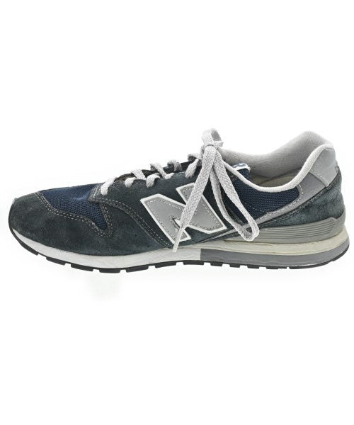 New Balance รองเท้าผ้าใบ