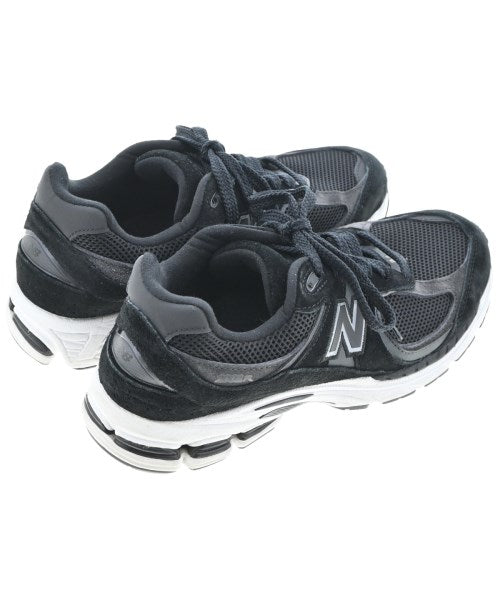 New Balance รองเท้าผ้าใบ