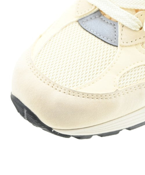 New Balance รองเท้าผ้าใบ