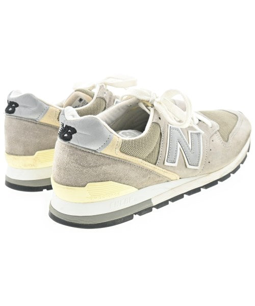New Balance รองเท้าผ้าใบ