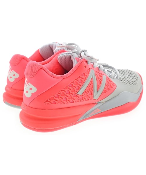 New Balance รองเท้าผ้าใบ