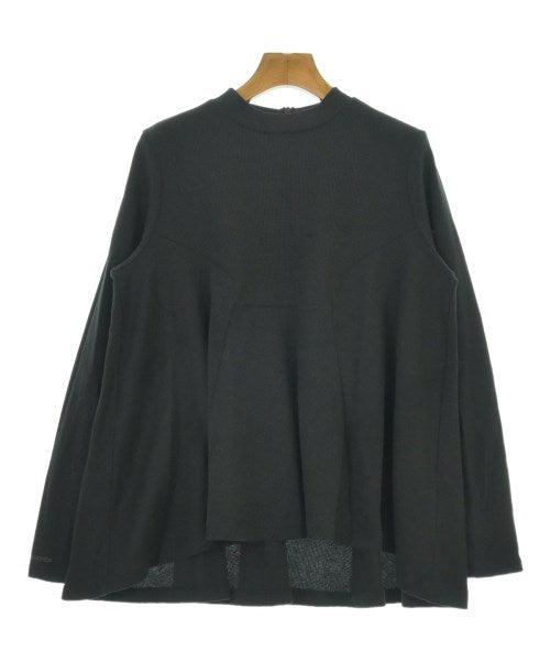 New Balance เสื้อยืด/เสื้อท็อปส์