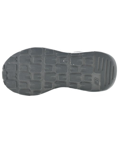 New Balance รองเท้าผ้าใบ