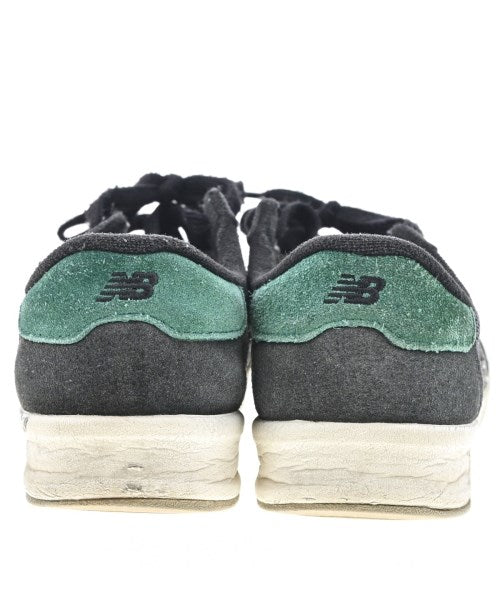 New Balance รองเท้าผ้าใบ
