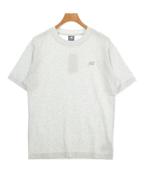 New Balance เสื้อยืด/เสื้อท็อปส์