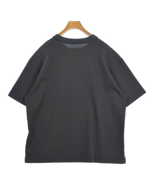 New Balance เสื้อยืด/เสื้อท็อปส์