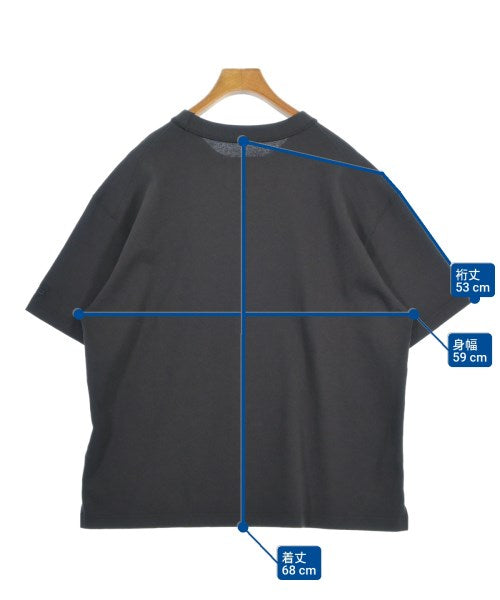 New Balance เสื้อยืด/เสื้อท็อปส์