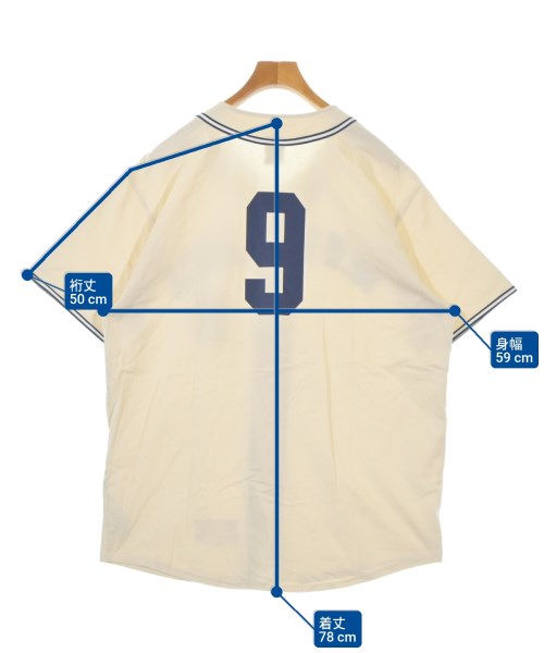 New Balance เสื้อยืด/เสื้อท็อปส์