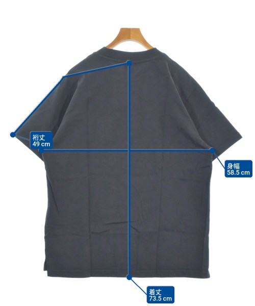 New Balance เสื้อยืด/เสื้อท็อปส์