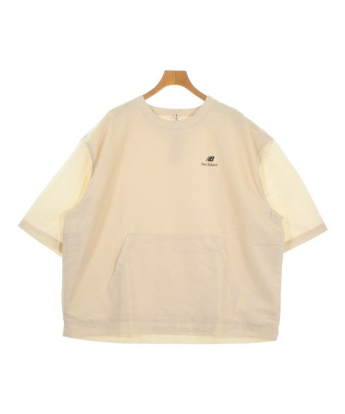 New Balance เสื้อยืด/เสื้อท็อปส์