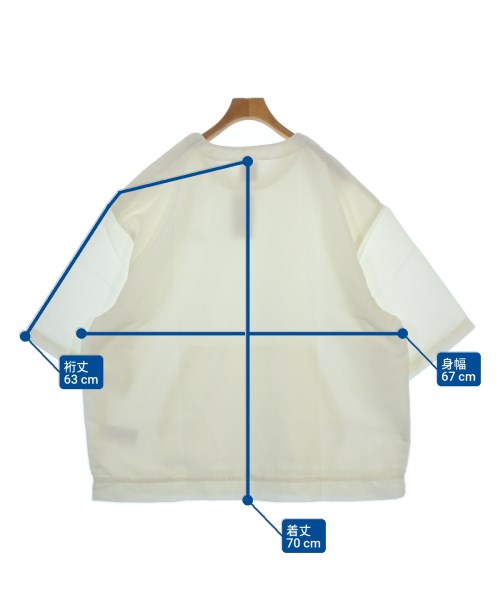 New Balance เสื้อยืด/เสื้อท็อปส์