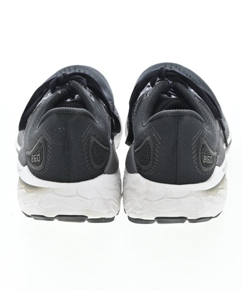 New Balance รองเท้าผ้าใบ