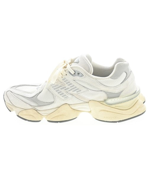 New Balance รองเท้าผ้าใบ