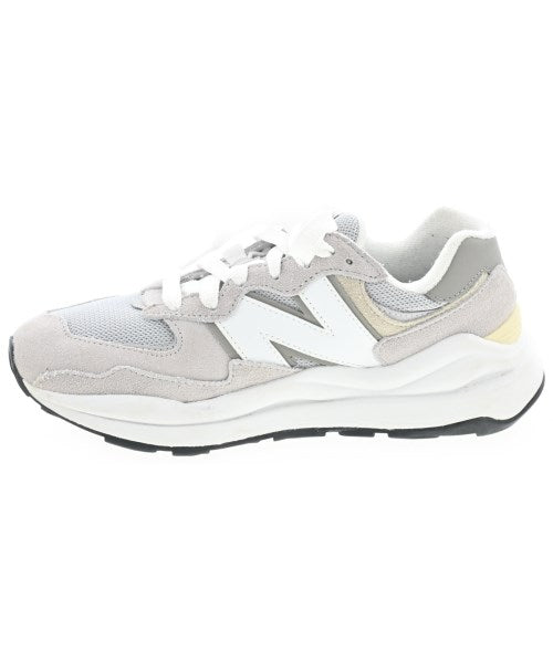 New Balance รองเท้าผ้าใบ