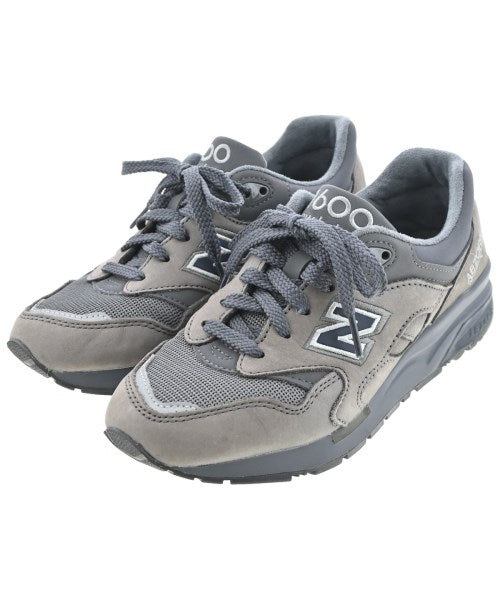 New Balance รองเท้าผ้าใบ
