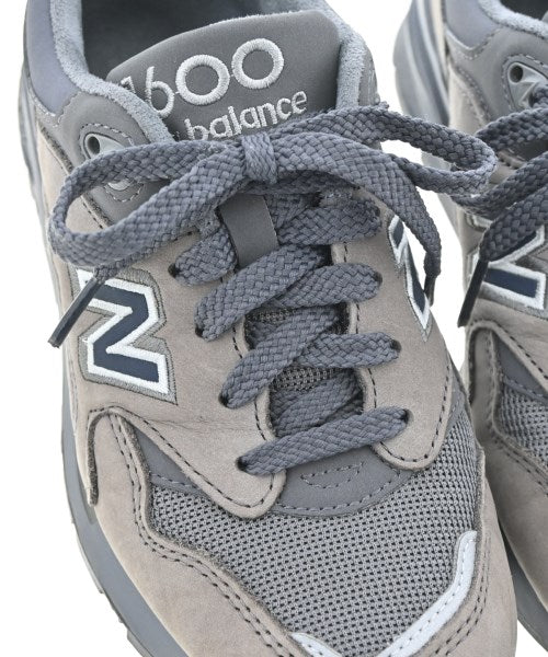 New Balance รองเท้าผ้าใบ