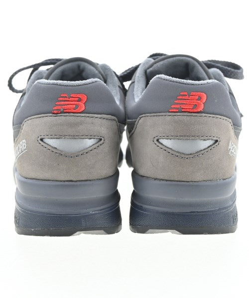 New Balance รองเท้าผ้าใบ