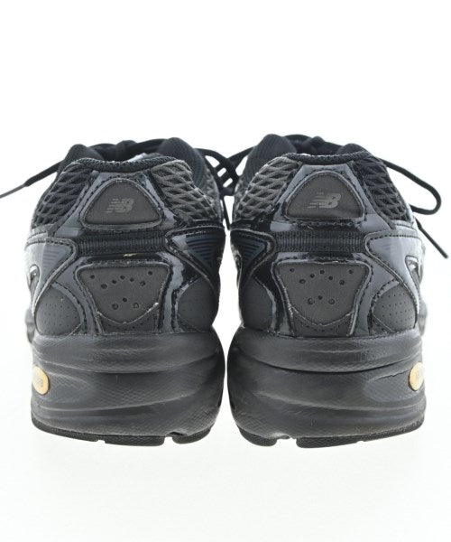 New Balance รองเท้าผ้าใบ