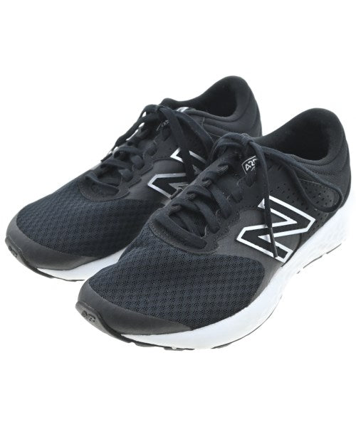 New Balance รองเท้าผ้าใบ